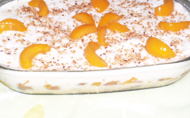 Pavê crocante de pêssego