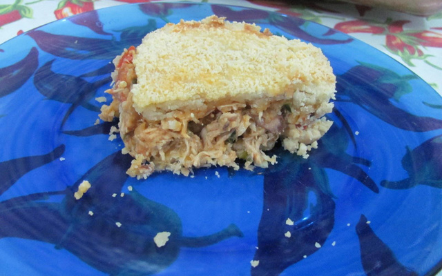 Empadão de frango com requeijão