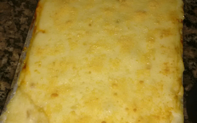 Escondidinho de charque nordestino