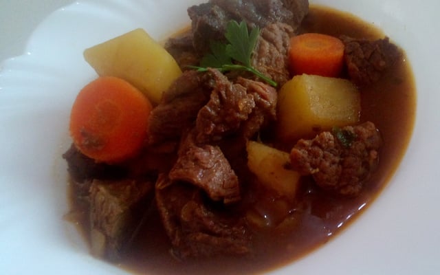 Picadinho de carne com legumes fácil