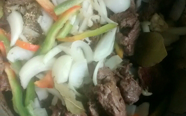 Picadinho de bife de alcatra ou contra filé