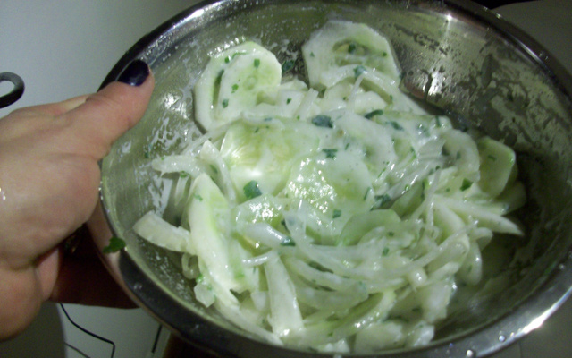 Salada de pepino com iogurte