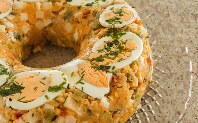 Cuscuz paulista de alho poró