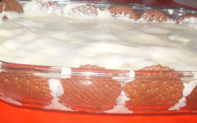 Pavê de biscoito maria