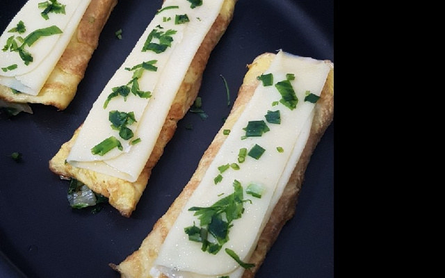 Omelete recheado de escarola ou espinafre