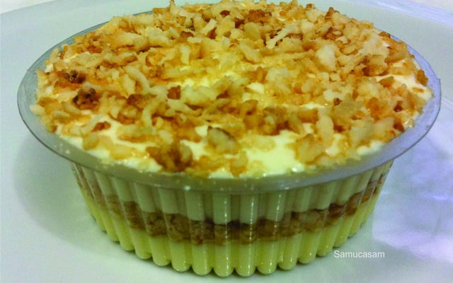 Sobremesa de coco queimado