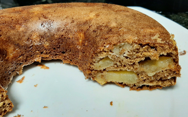 Bolo de Maçã Integral com Aveia e Passas