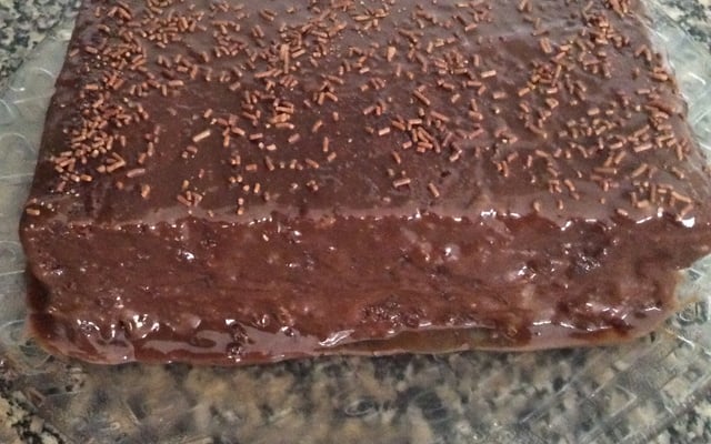 Bolo de chocolate cremoso