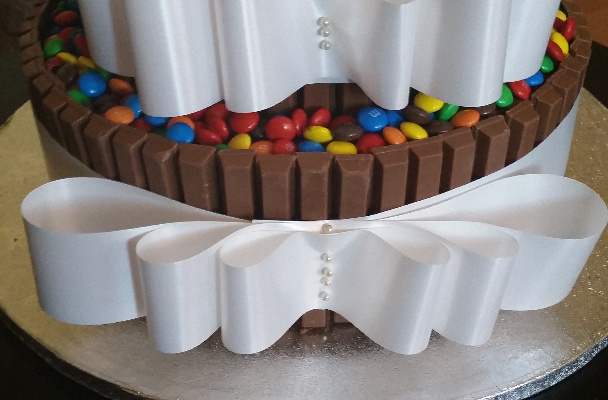 Bolo de aniversário colorido