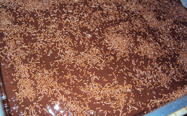 Bolo de chocolate molhado
