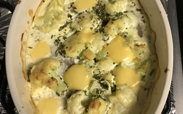 Peixe ao forno com brócolis