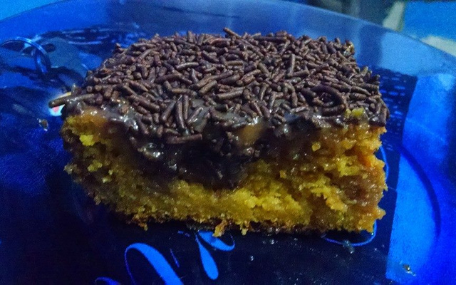 Bolo de cenoura na batedeira