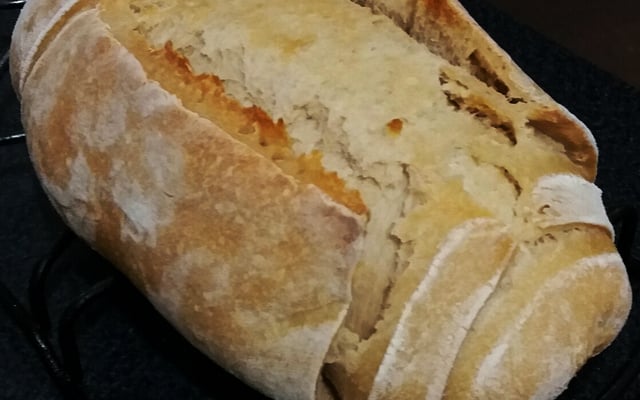 Pão caseiro feito com fermento natural