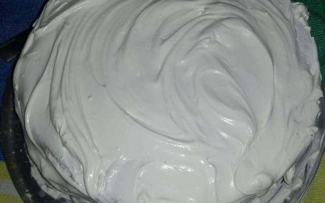 Bolo de abacaxi recheado delicioso