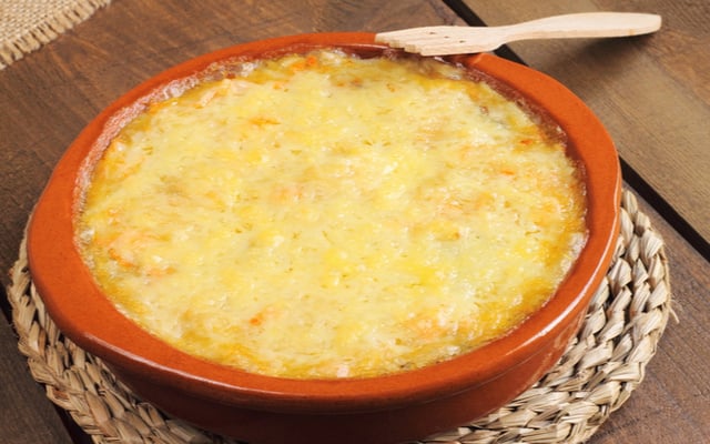 Escondidinho de calabresa