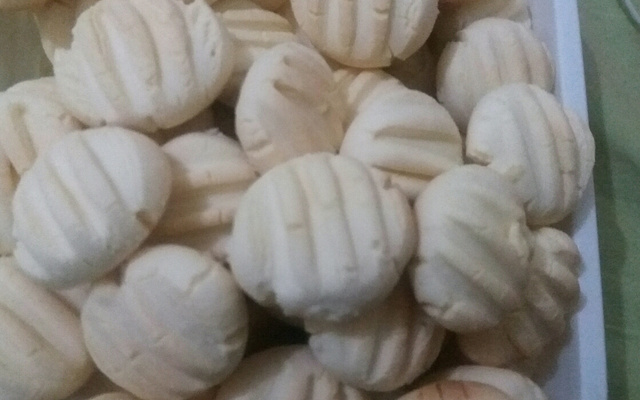 Sequilhos de leite condensado