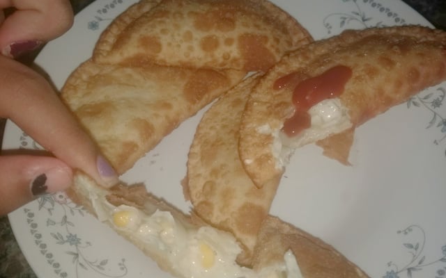 Pastel de requeijão com peixe