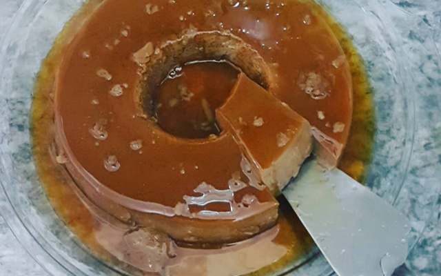 Pudim de chocolate com avelã