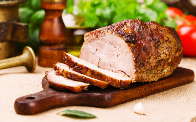 Lombo de porco ao molho de laranja