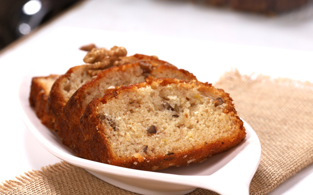 Bolo de nozes e açúcar mascavo sem ovos