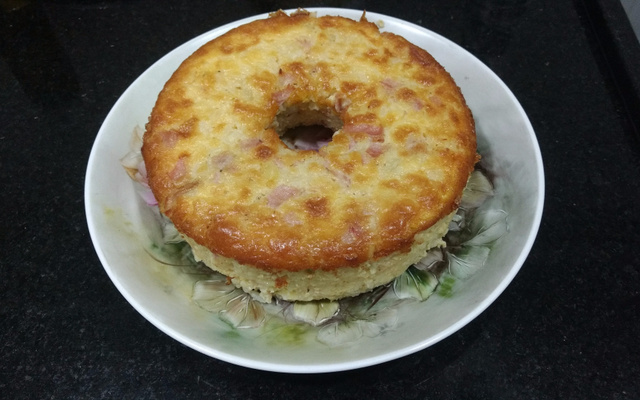 Bolo de arroz cozido
