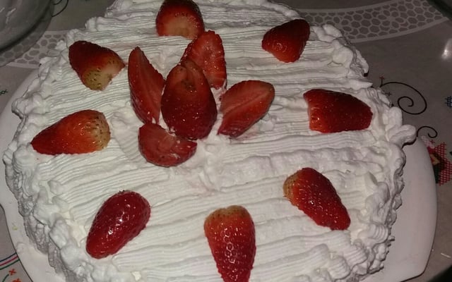 Bolo de morangos com Chantilly