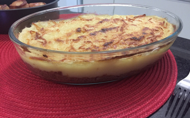 Escondidinho de calabresa