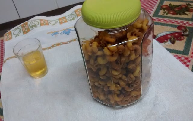 Macarrão gravatinha frito (aperitivo)