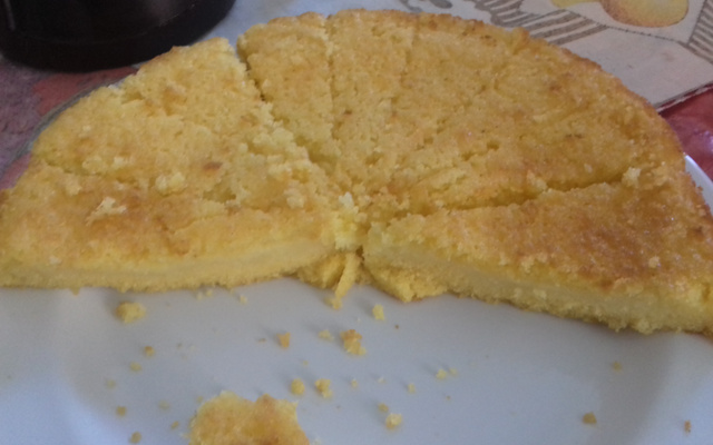 Bolo de fubá cremoso