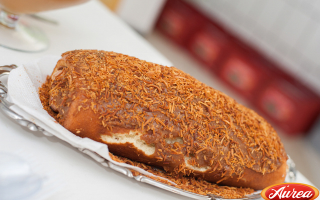 Rocambole de Amendoim - Áurea