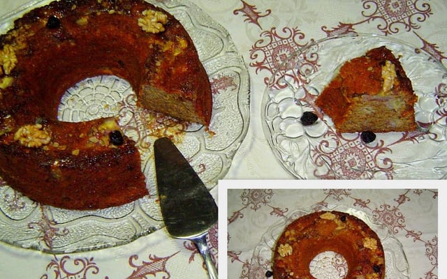 Bolo de frutas com açúcar mascavo