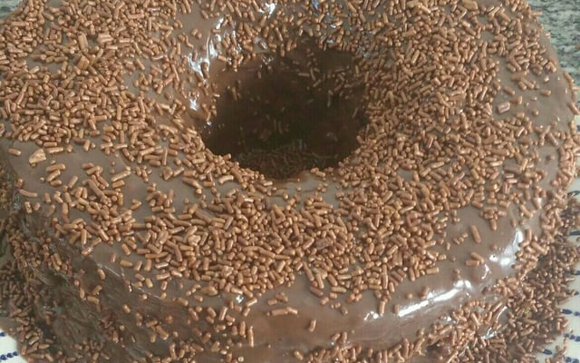 Cobertura de chocolate com leite condensado