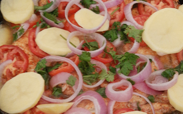 Filé de frango com batatas ao molho shoyu e mostarda