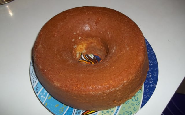 Bolo de milharina com goiabada