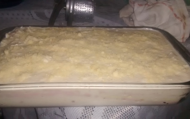 Lasanha ao molho branco de queijo e frango