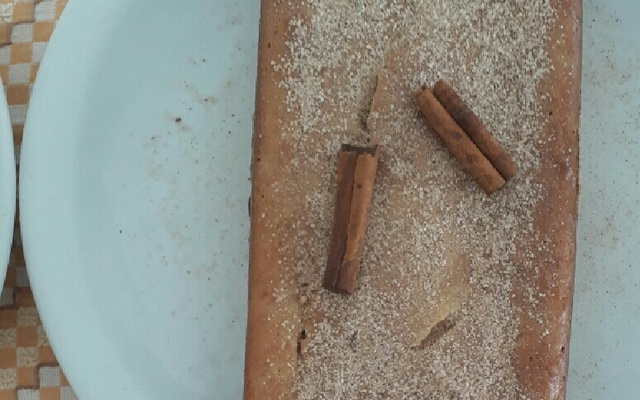 Bolo de banana com canela fácil