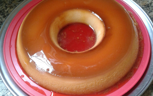 Pudim de leite condensado com creme de leite