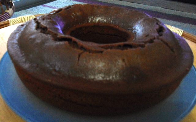 Bolo simples de chocolate light (liquidificador)