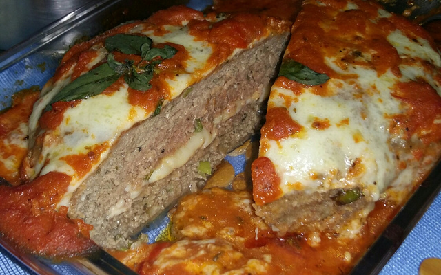 Polpetone assado e recheado