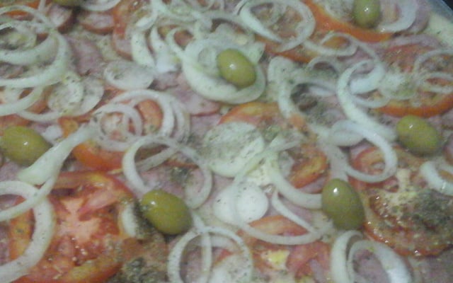 Pizza  à  portuguesa