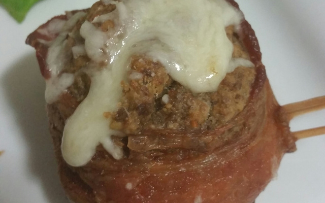 Medalhão de carne moída