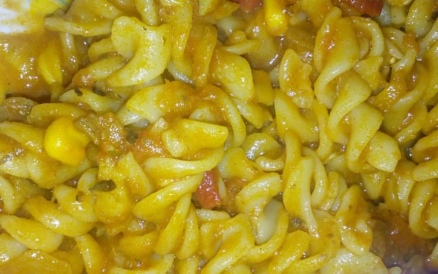 Macarrão temperado ao sugo