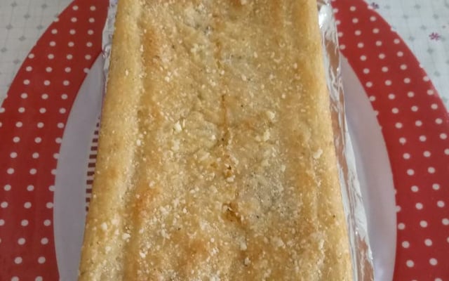 Pão de liquidificador com queijo parmesão