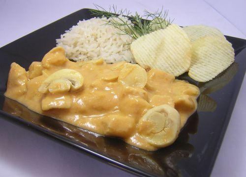 Estrogonofe de frango bem cremoso