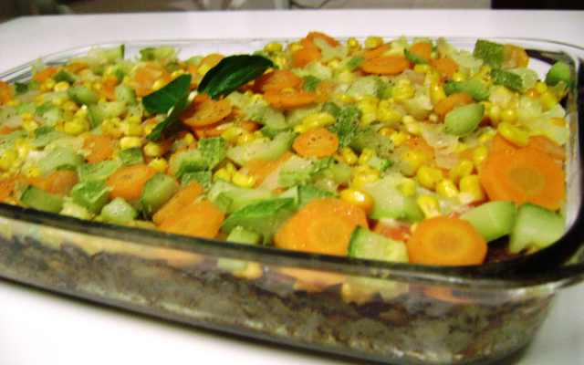 Quiche de carne moída à jardineira