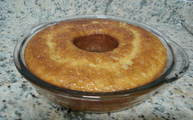 Bolo de laranja molhadinho