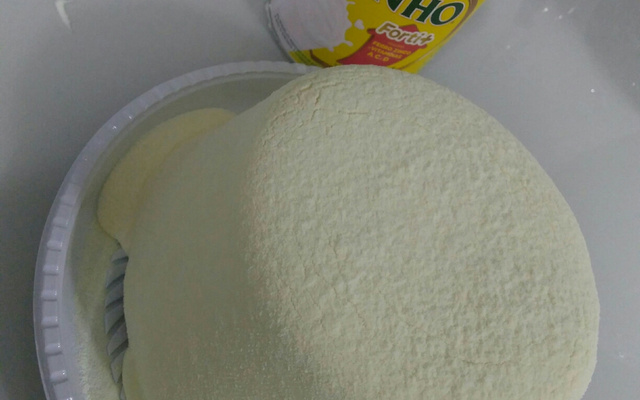 Bolo vulcão de leite ninho