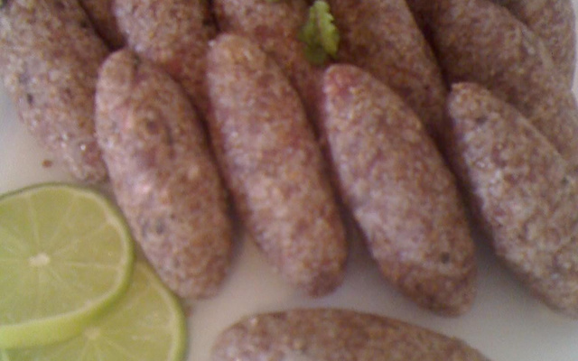 Quibe rechedo de queijo minas