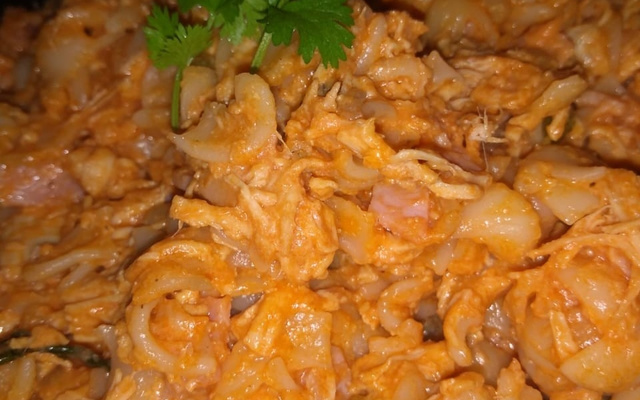 Macarrão com frango e presunto