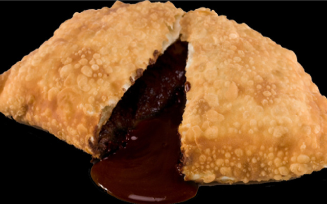 Pastel com recheio de chocolate